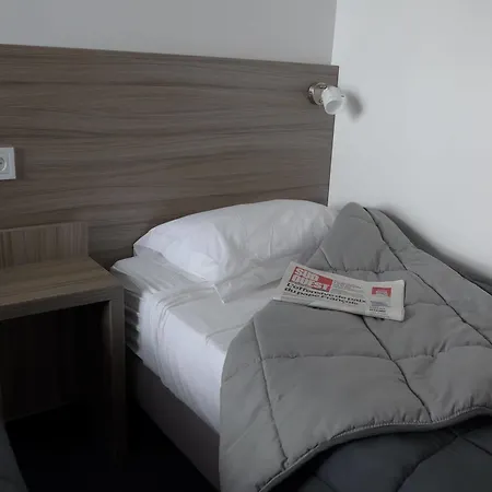 Le Relais Hotel 2*