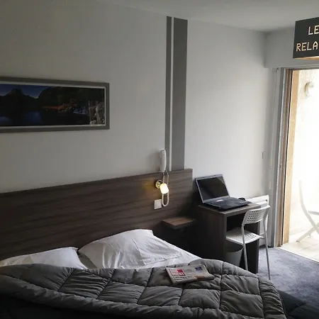 Le Relais 2*